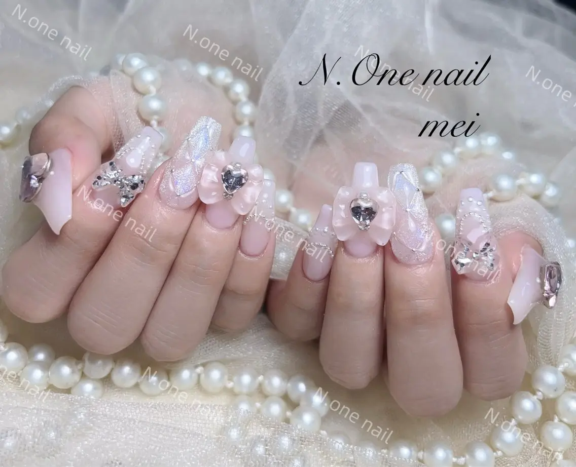 ネイル N.one mei🎀のネイルデザイン