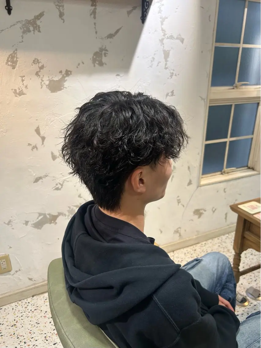 ショート パーマ メンズ メンズパーマ ツイストスパイラルパーマ スパイラルパーマ momo🎀毛流れ パーマ/🚹限定のヘアスタイル