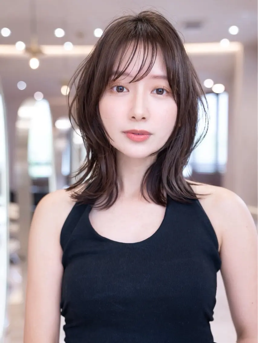 ミディアム カット ヘアカラー トリートメント レイヤー似合わせ 透明感カラーりきやのヘアスタイル