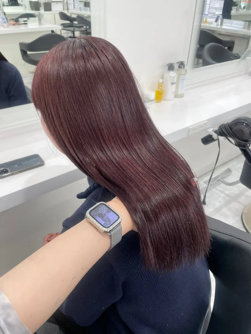 ミディアム カラー レッドカラー ヘアカラー トリートメント ラベンダー💜 グレージュ🩶のヘアスタイル