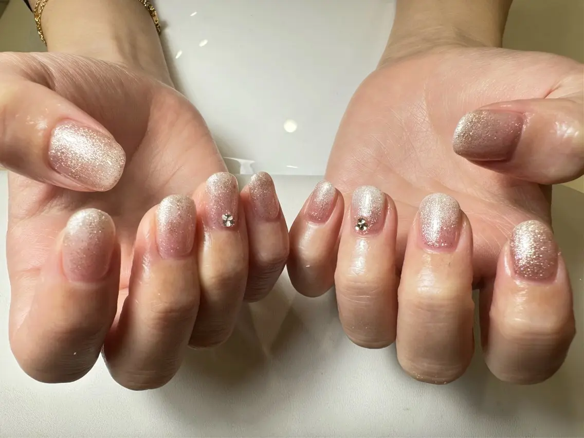 ワンホンネイル♥上品♥フィルイン対応♥甘皮ケア付きの写真