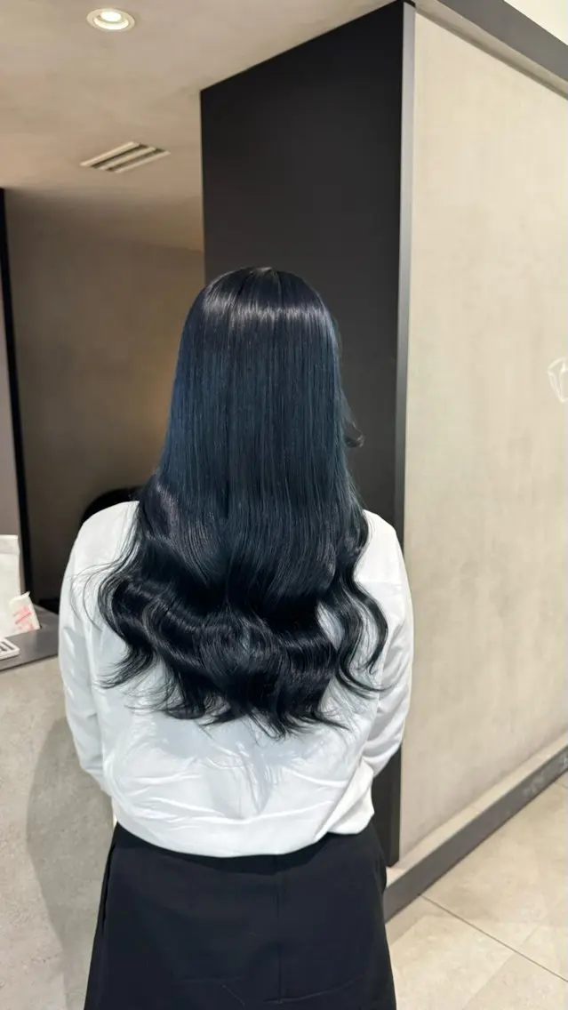 カラー ヘアカラー LENA🎀 ハイトーン/エクステのヘアスタイル
