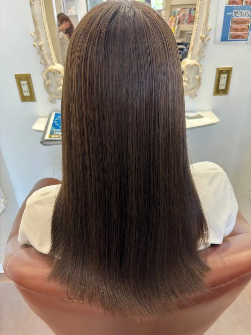 セミロング カラー ヘアカラー 志村 梨帆のヘアスタイル