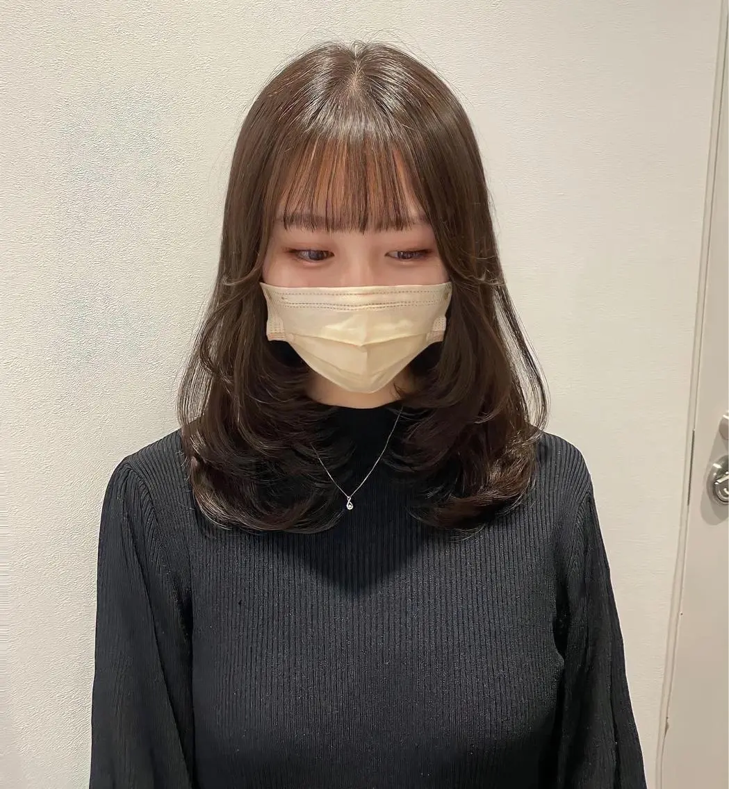 ミディアム 銀座／レイヤーカット 🤍内野すみれのヘアスタイル