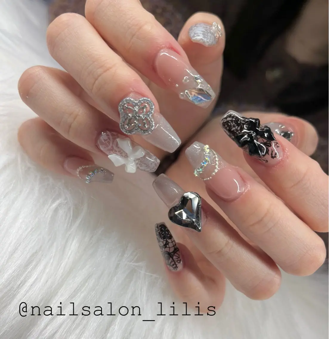 ネイル アートネイル レース nailsalon Lilisのネイルデザイン