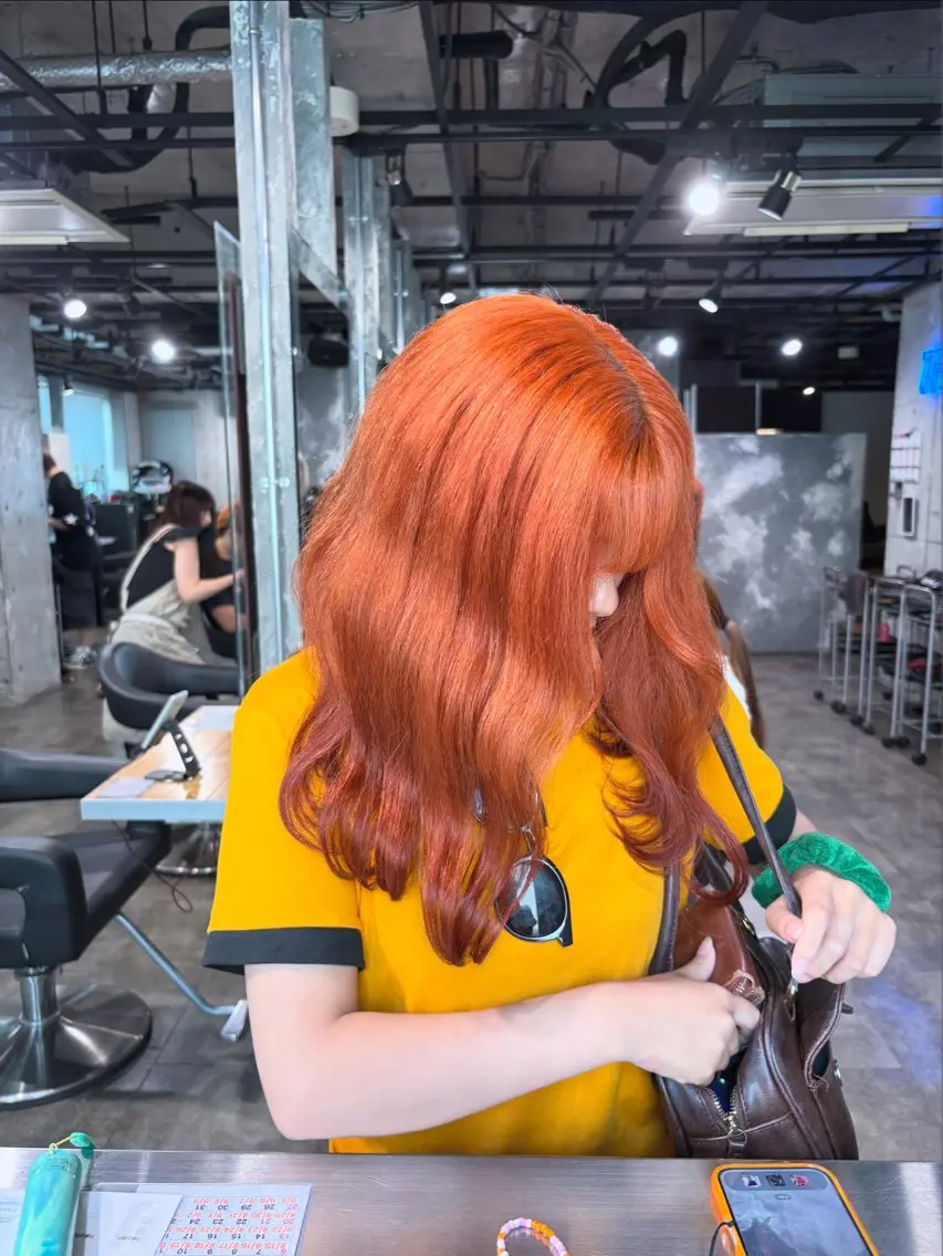 セミロング カラー ハイトーン 横浜💞ミオのヘアスタイル
