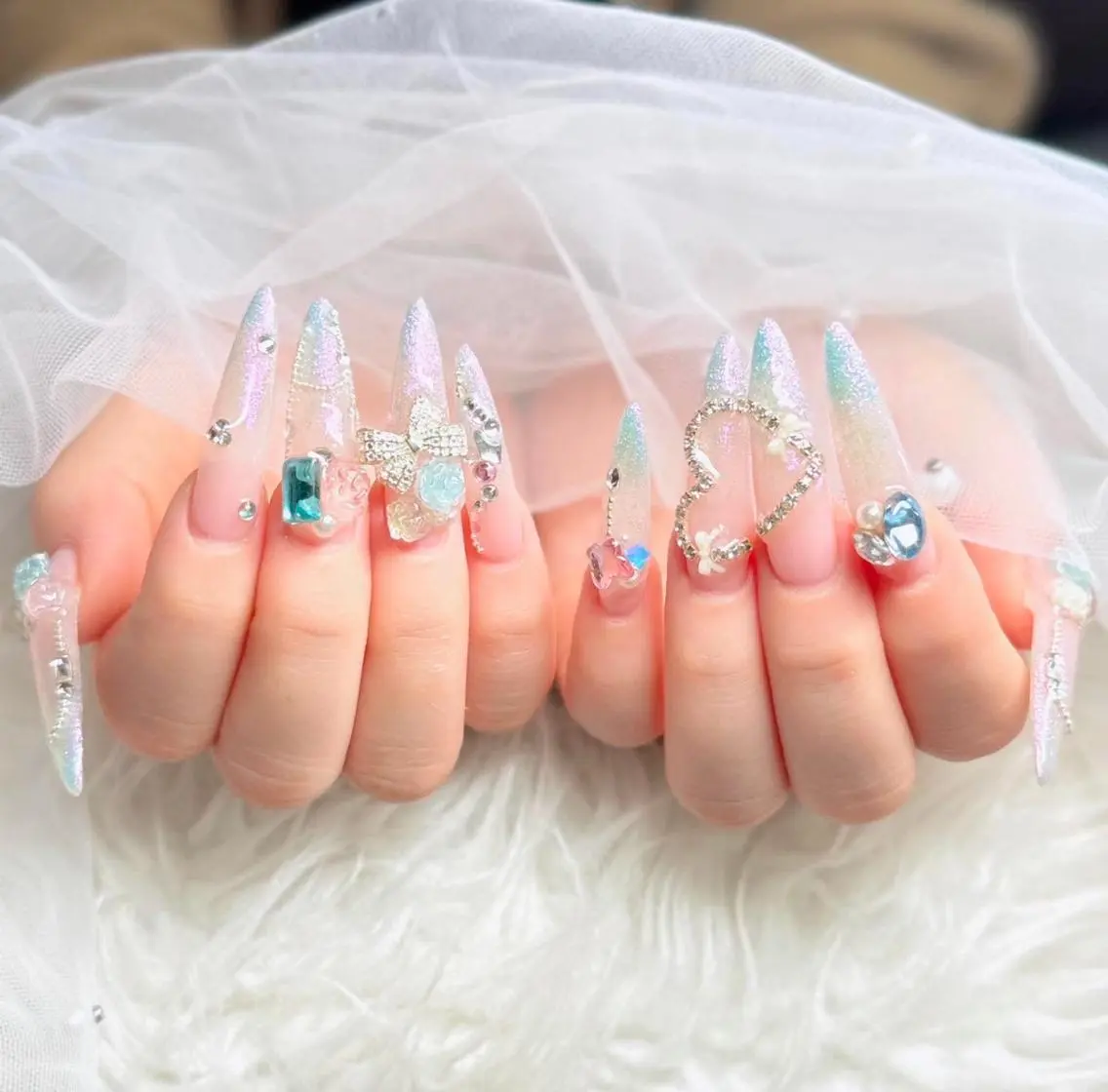 ネイル オーロラネイル チークネイル フットネイル ジェルネイル 韓国ネイル ハンドネイル H.baby Nail Salonのネイルデザイン