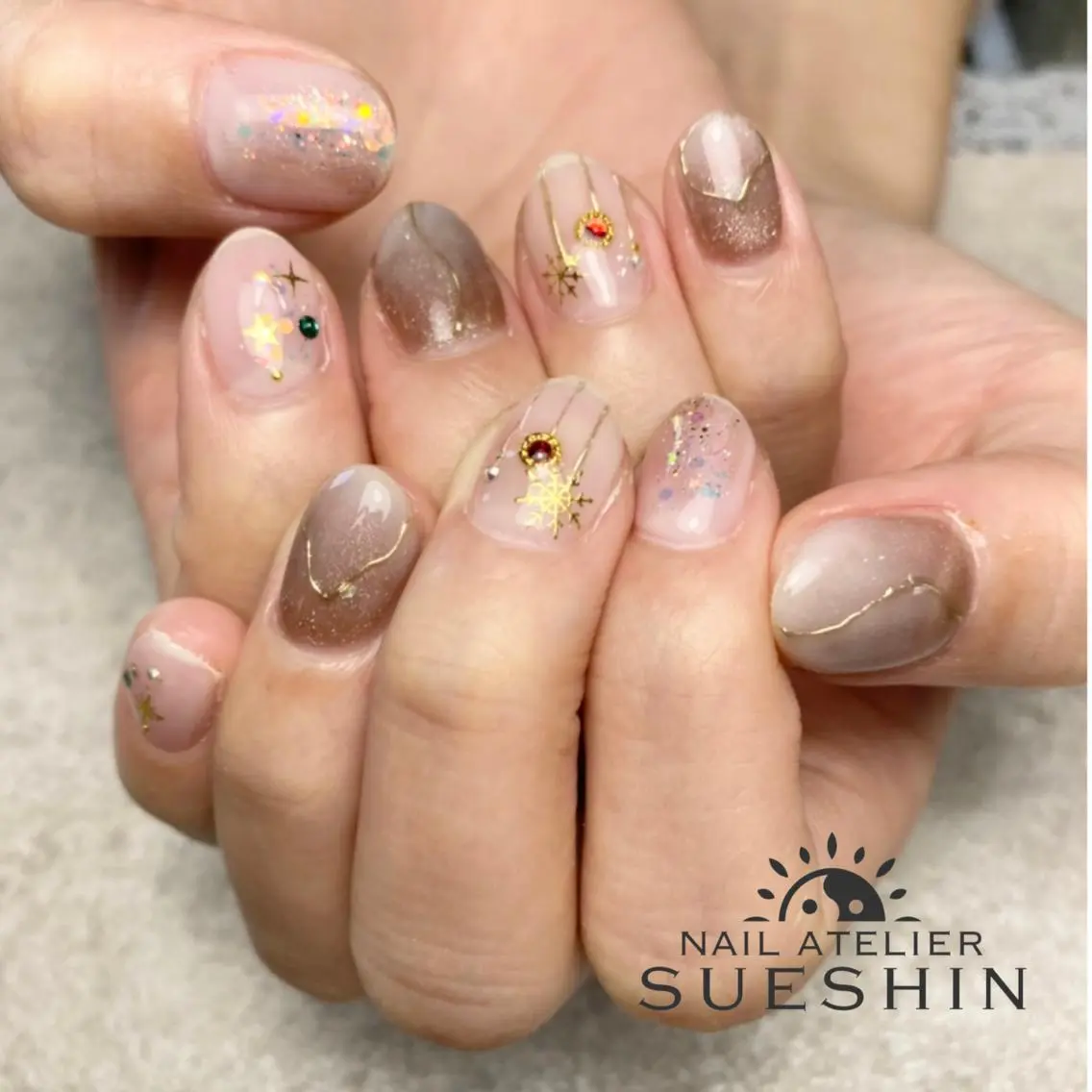 ショート S ueshinのネイルデザイン