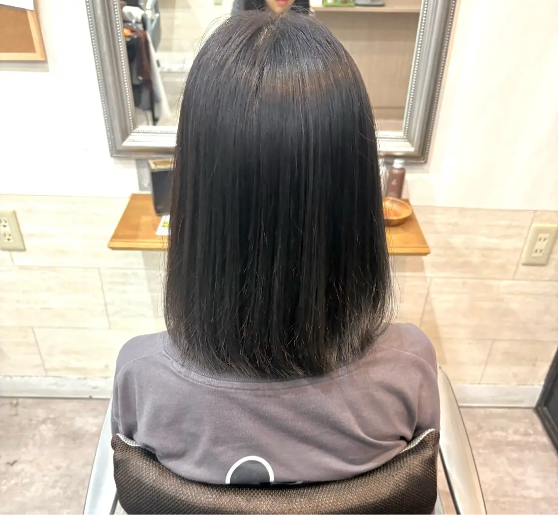 ミディアム 堀川 希歩のヘアスタイル