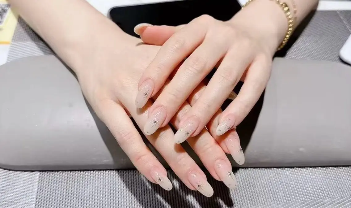 ネイル 里奈 Nailのマツエク・マツパデザイン