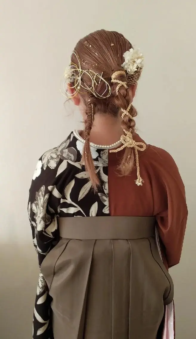 卒業式ヘアセット+袴着付けの写真