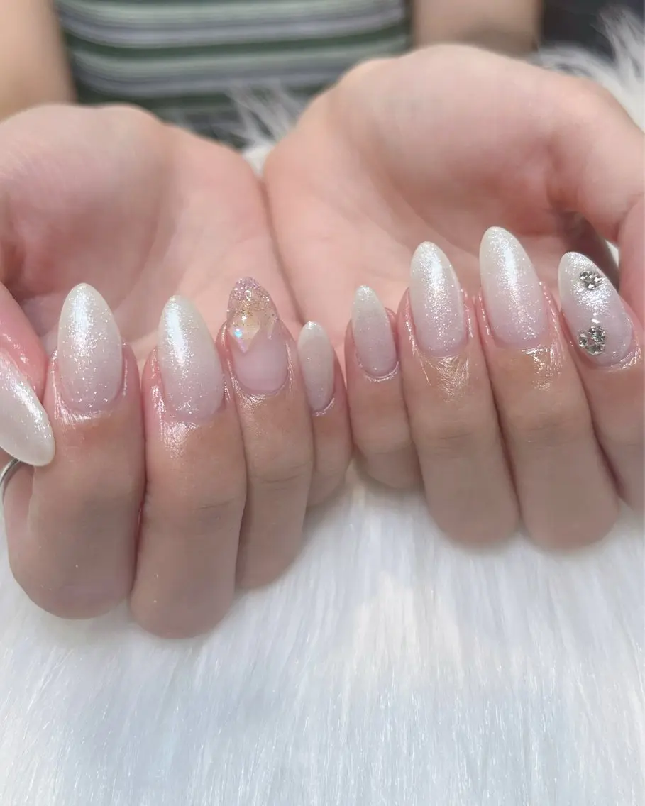 ネイル アートネイル ガーリー 韓国ネイル 持ち込み ワンホンネイル KOKONA 🎀のネイルデザイン