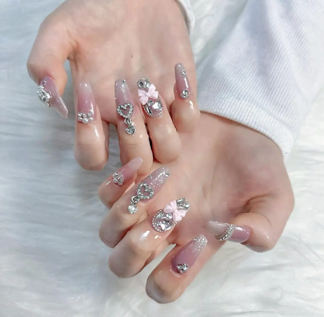 ネイル Hin Hana Nailのネイルデザイン