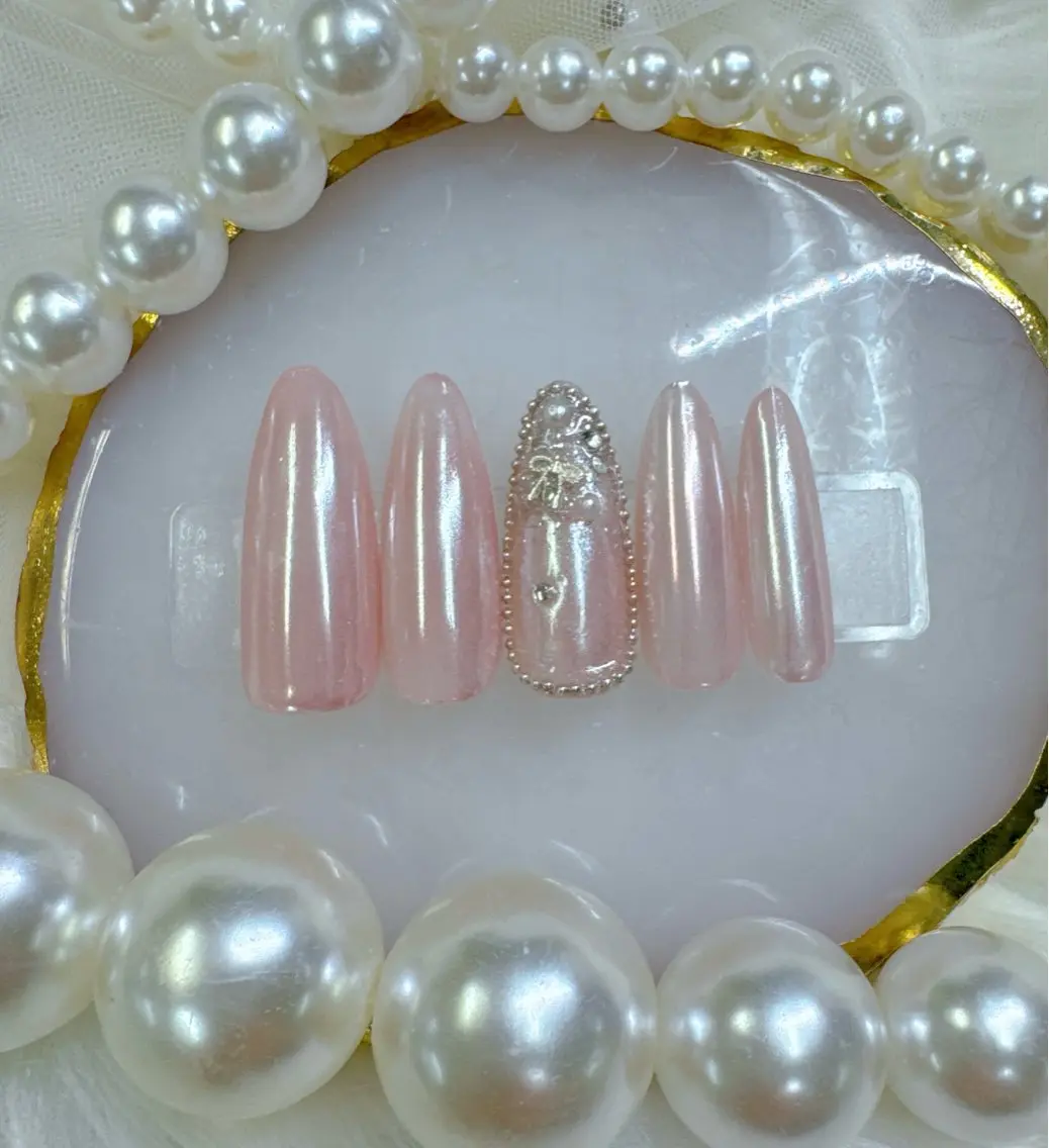 ネイル アートネイル べっ甲ネイル ボルドー チークネイル ドット Queeens nailのネイルデザイン