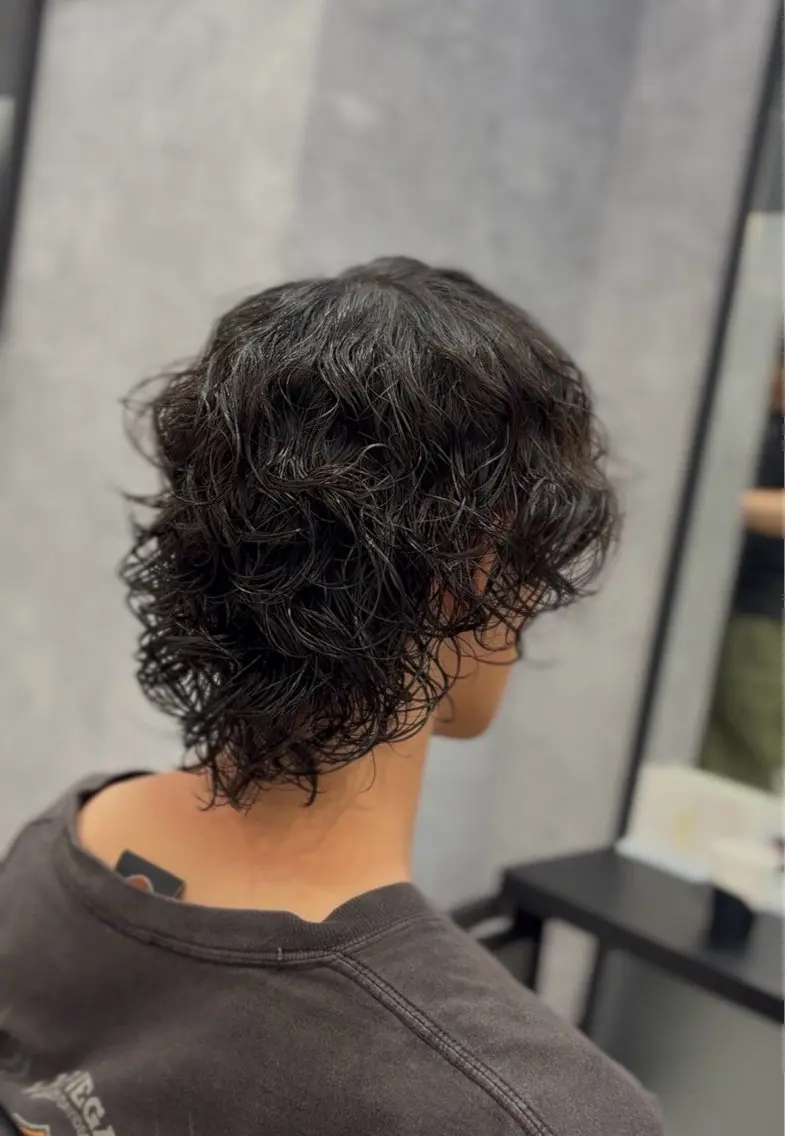 セミロング パーマ メンズ はやと【エクステ ×ブリーチ特化】のヘアスタイル