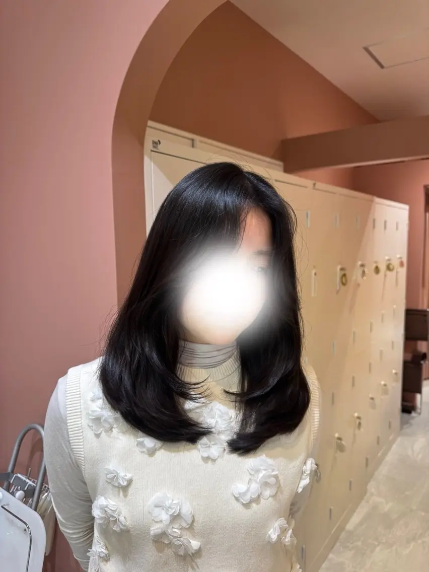 ロング レイヤーカット カット ヘアカラー トリートメント 山本 望華のヘアスタイル