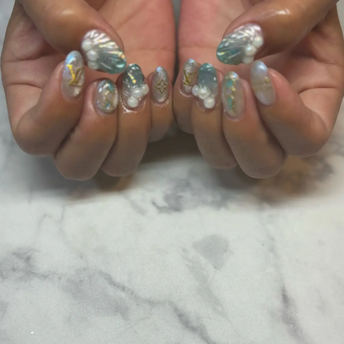 ネイル es nailのネイルデザイン