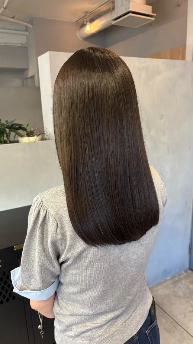 ミディアム ヘアカラー 夜久 来実のヘアスタイル