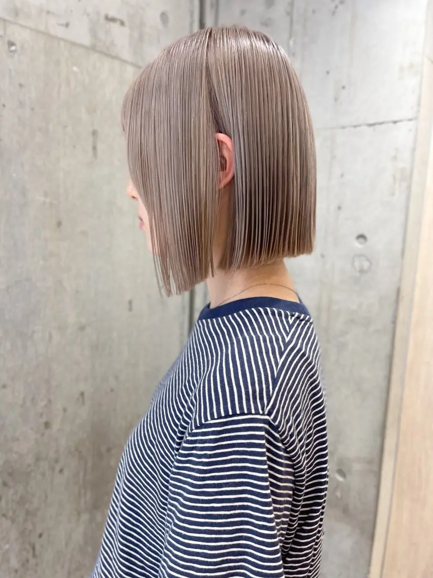 ショート カラー パーマ ヘアアレンジ 失敗しないハイトーン ✨ミルクティー/ミワのヘアスタイル