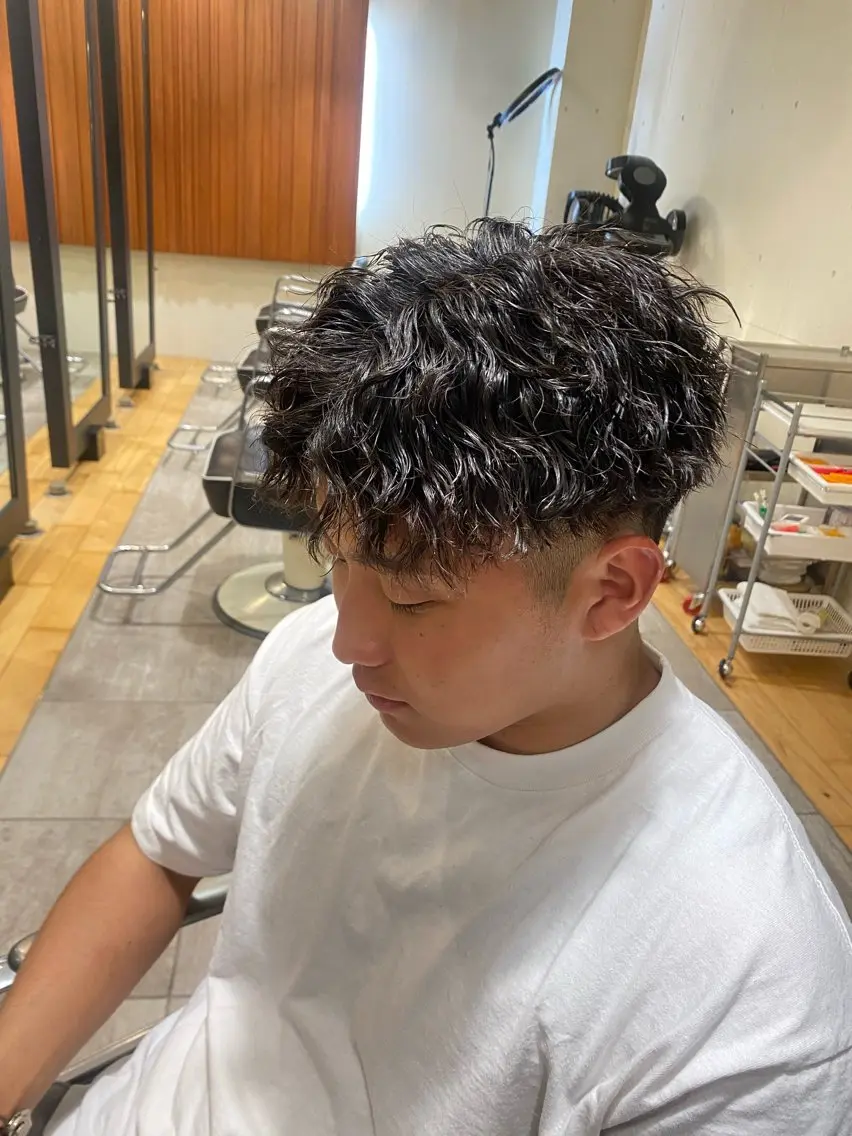 パーマ メンズ メンズパーマ ツイストスパイラルパーマ スパイラルパーマ 西出 Nishideのヘアスタイル