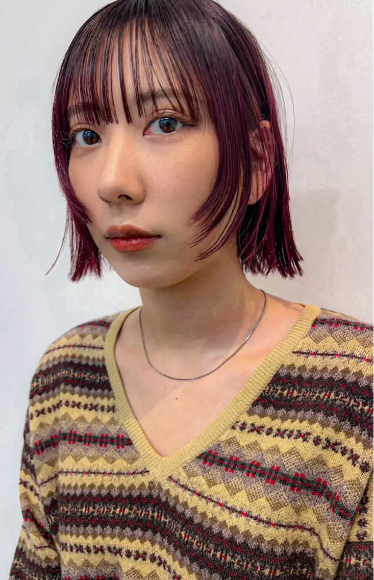 ミディアム カラー 切りっぱなしボブ ボブレイヤー ブリーチ ブラウンカラー カシス 海外ヘア/レイヤー カットNatsuのヘアスタイル