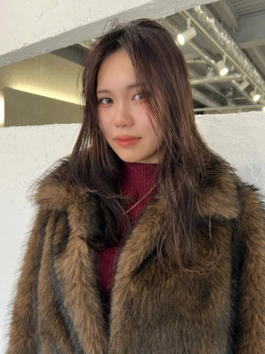 ロング デザインカット レイヤーカット 似合わせカット カット eim AYUKAのヘアスタイル
