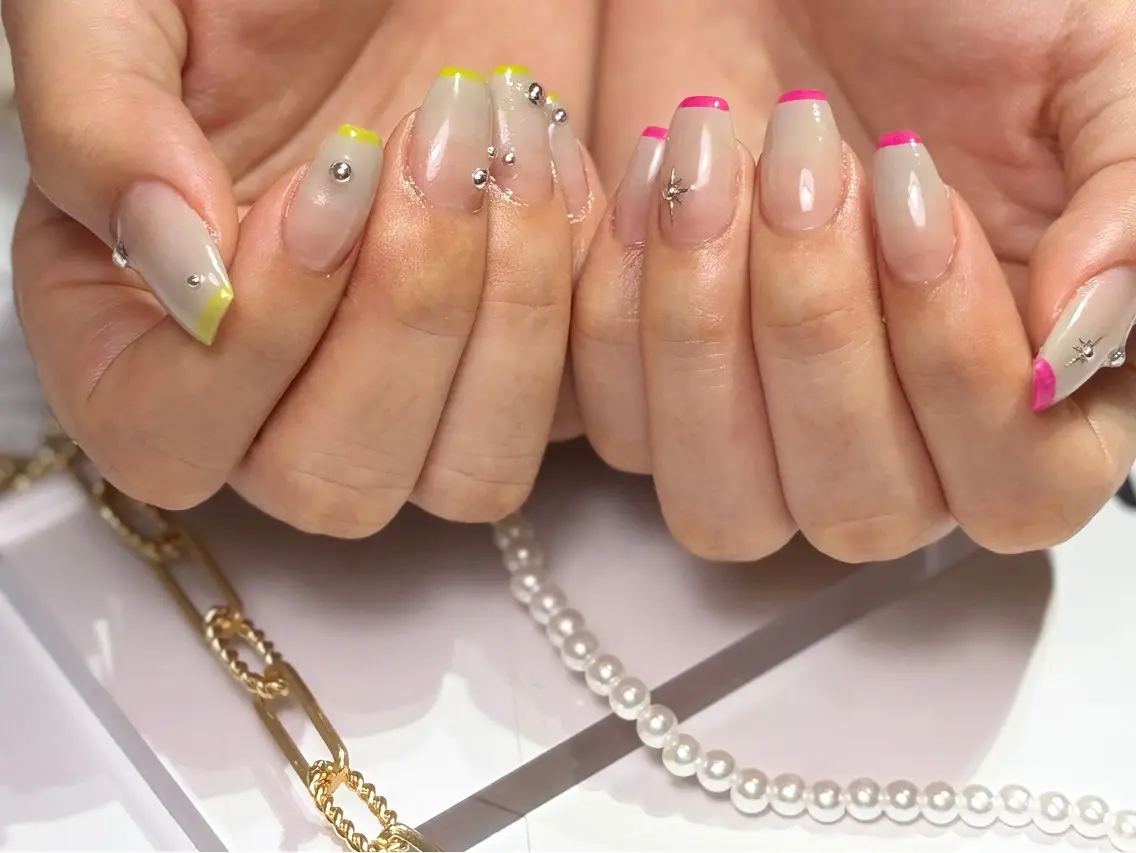 ネイル フレンチネイル ハンドネイル Nailst いずみのネイルデザイン