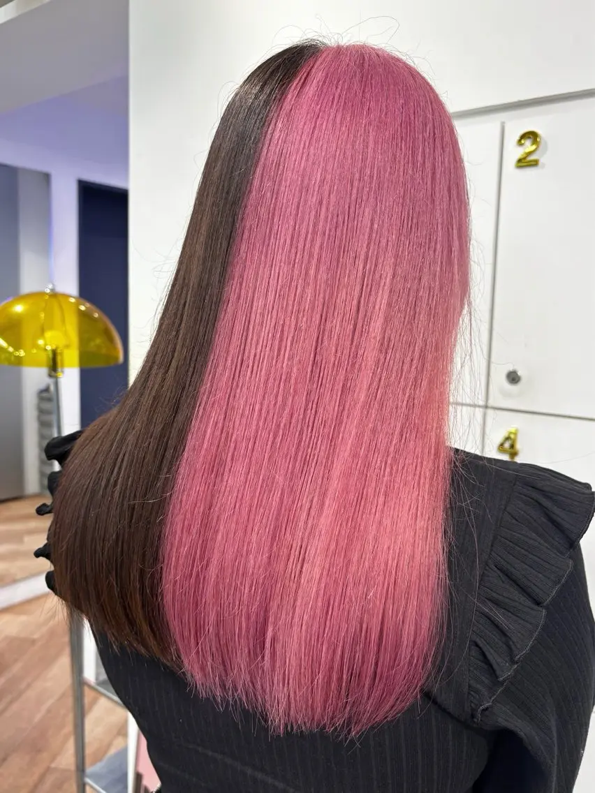 セミロング ツートーンカラー ヘアカラー ブリーチ透明感カラー 🍀mizuki🍀のヘアスタイル