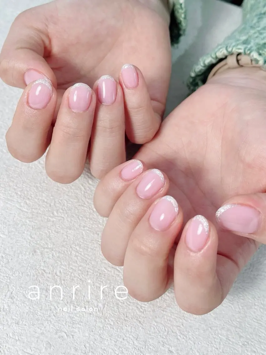 ネイル フレンチネイル ジェルネイル キラキラネイル ラメ(グリッター) オフィスネイル ハンドネイル nailsalon anrireのネイルデザイン