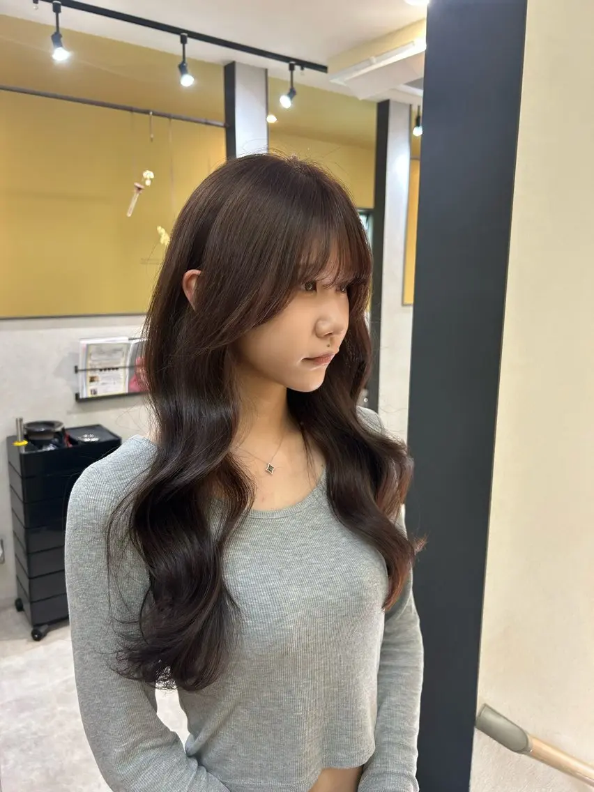 ロング カラー ブラウンカラー ラベンダーカラー カット ヘアカラー トリートメント hub hair レイヤー/ナチュラルのヘアスタイル