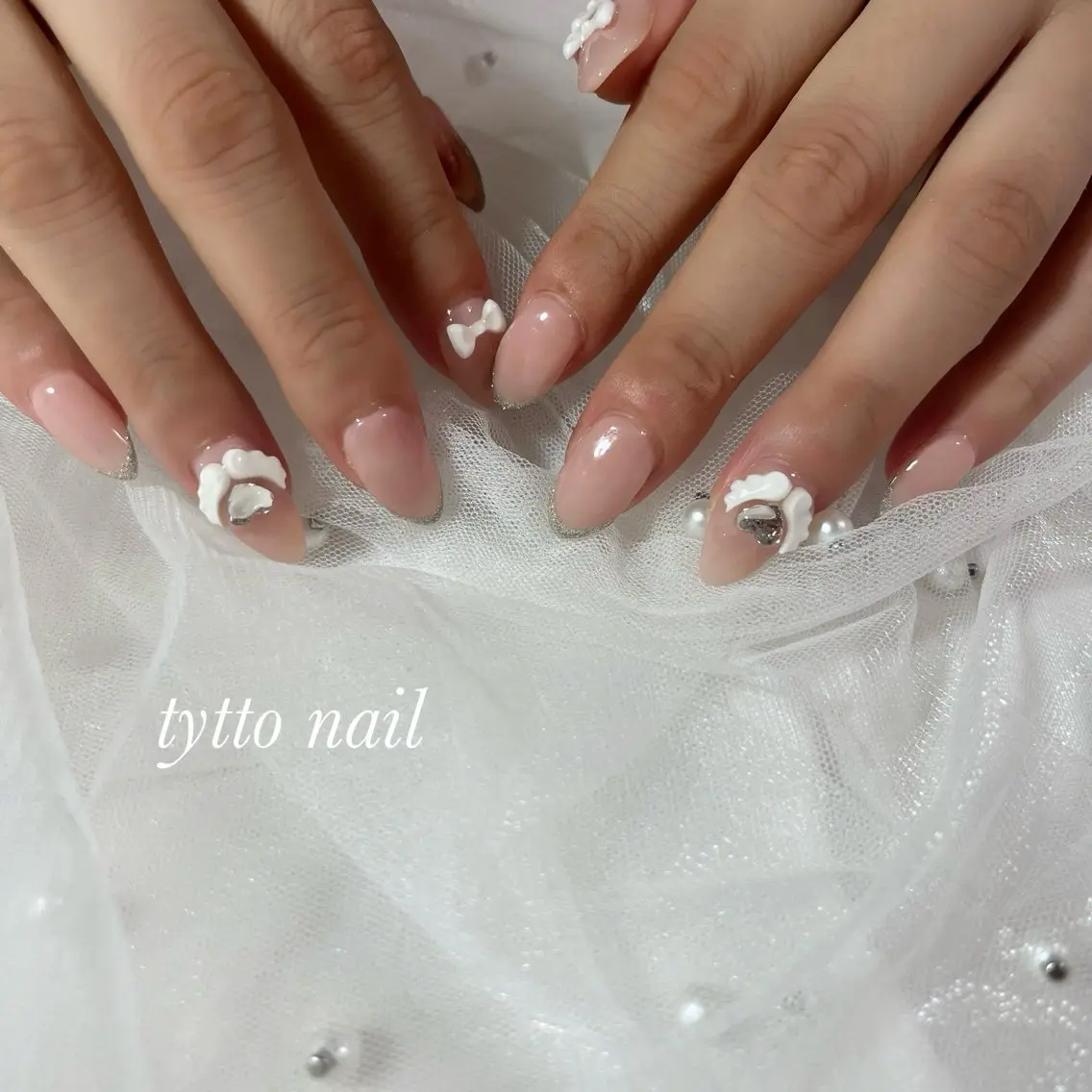 ネイル フレンチネイル ジェルネイル ガーリー キラキラネイル 韓国ネイル ハンドネイル tytto nail ❤︎‪‪eri‪‪のネイルデザイン