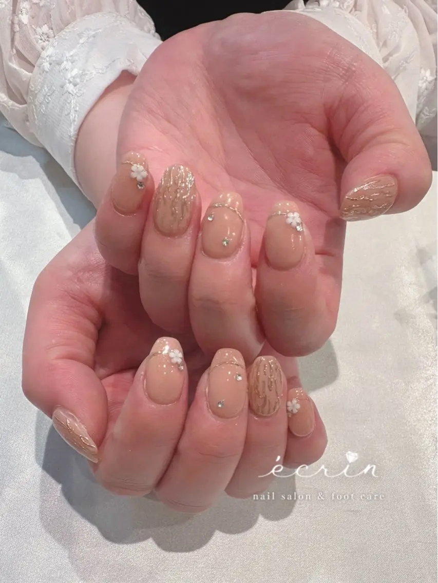 ネイル ecrin エクラン Haruka🌼のネイルデザイン