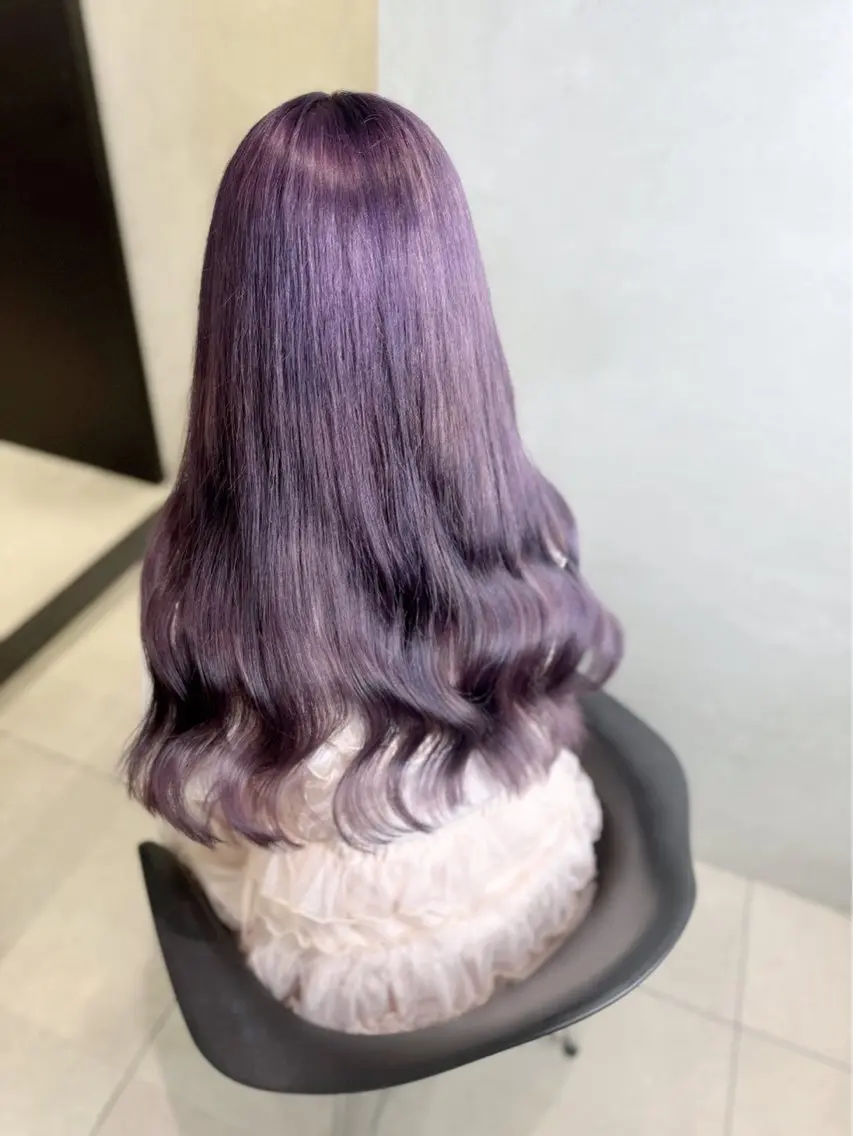 ロング カラー グレージュ ラベンダーカラー ラベンダーグレージュ ラベンダーグレー ヘアカラー 大阪 / ハイトーン/エクステのヘアスタイル