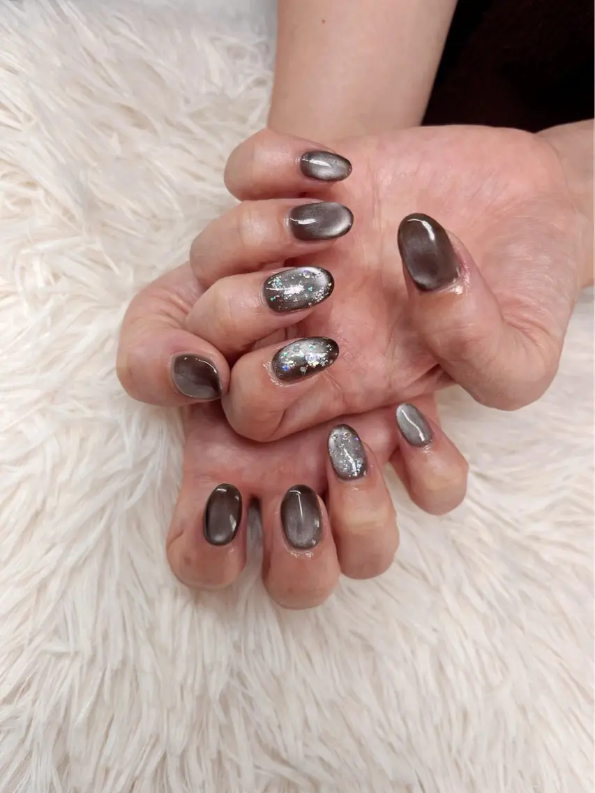 ネイル マグネットネイル ek.nail⭐︎ kanaのネイルデザイン