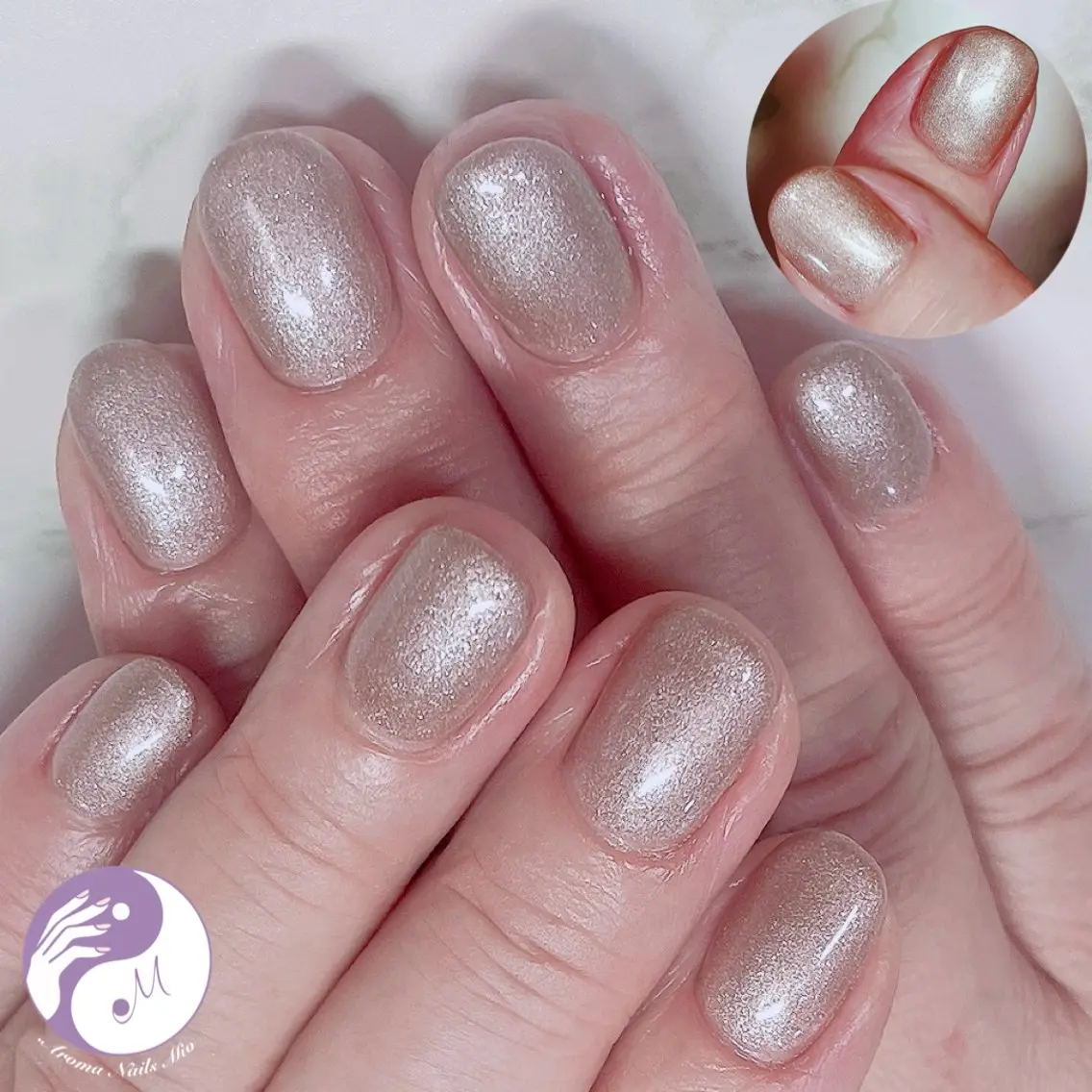 ネイル ジェルネイル ワンカラーネイル 赤色 ハンドネイル .Nails Mio 赤羽西ネイルサロンのネイルデザイン