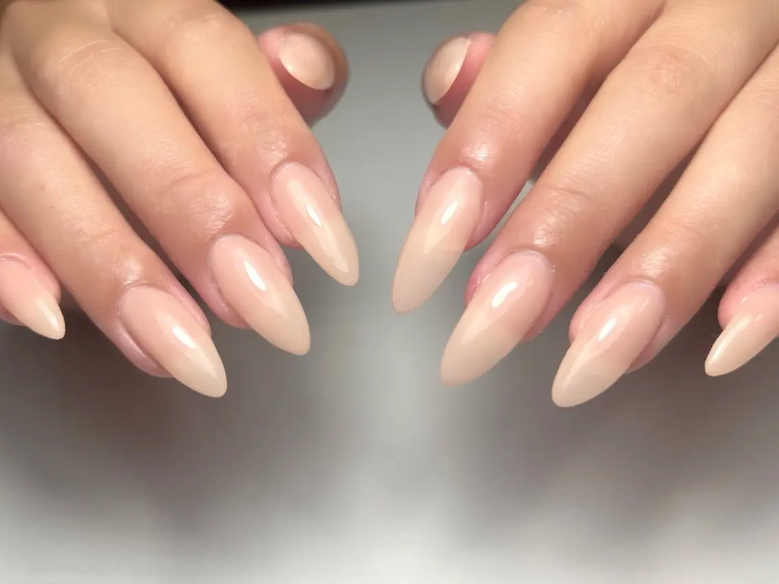 ネイル 長さ出し ワンカラーネイル LuluNail __kotoneのネイルデザイン