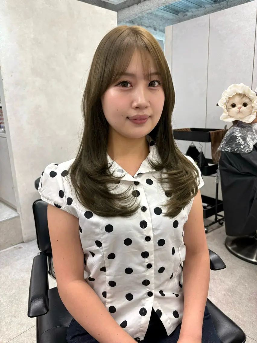 セミロング レイヤーカット カット ヘアカラー ブリーチなしダブル 🪄🎀RIOのヘアスタイル