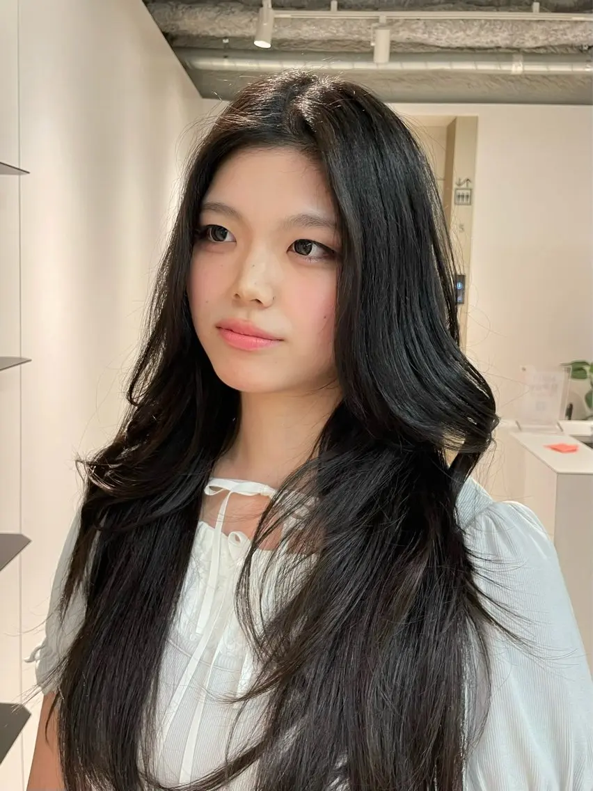 ロング レイヤーカット ロング 高橋 嘉月のヘアスタイル