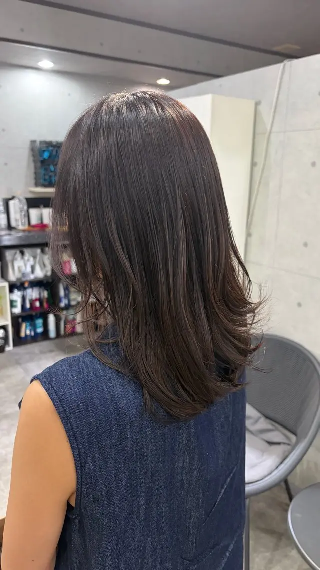 ミディアム ショートボブ ボブ ハイライト 髪質改善 レイヤーカット カット ヘアカラー REVE 美容室のヘアスタイル