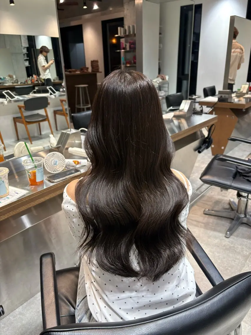 ロング カラー ヘアカラー トリートメント 透明感ｶﾗｰ✧︎*。 細田 碧のヘアスタイル