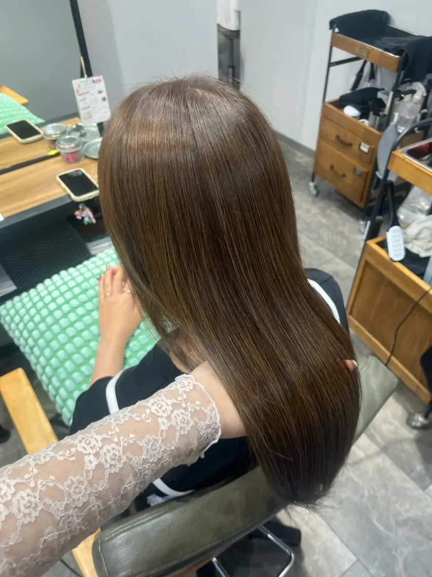 ワンカラー＋プラチナトリートメント(シャンプーブロー込み)の写真