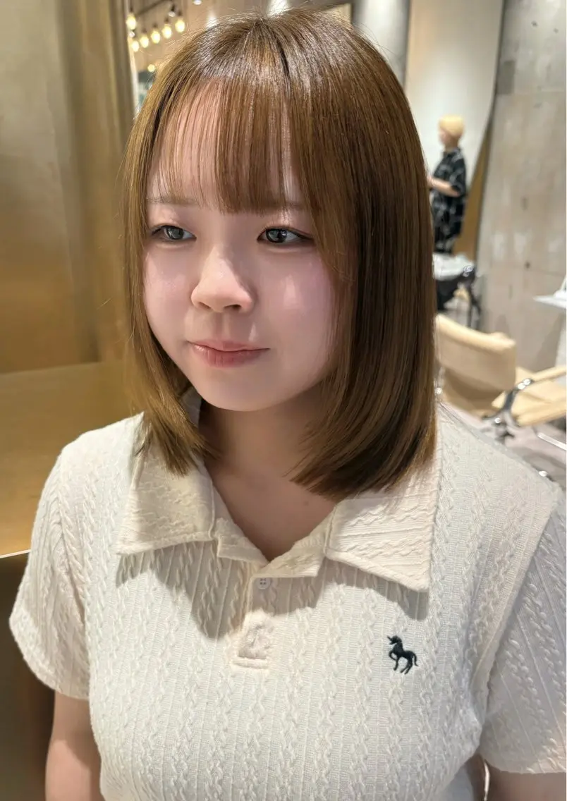 ミディアム 顔周りカット レイヤーカット ローレイヤー ヘアカラー はなか🌷カラー モデル募集中✂️のヘアスタイル