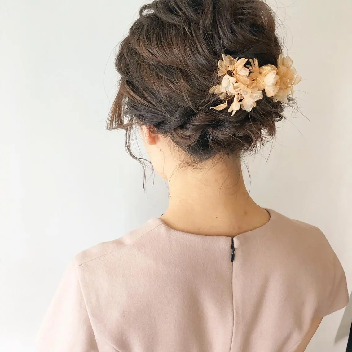 セミロング ヘアアレンジ 梅田 千亜希のヘアスタイル