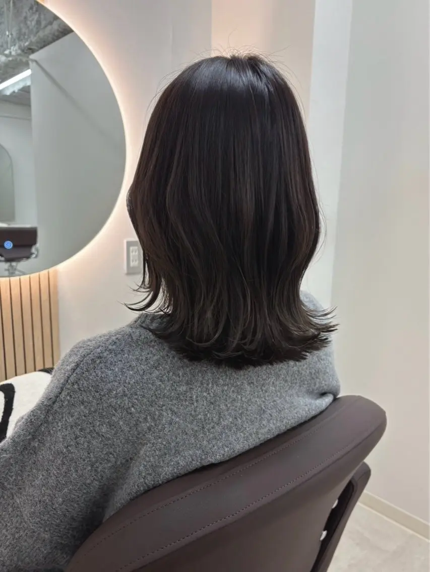 ミディアム カラー カット ヘアカラー トリートメント rina🤍 似合わせ透け感カラーのヘアスタイル