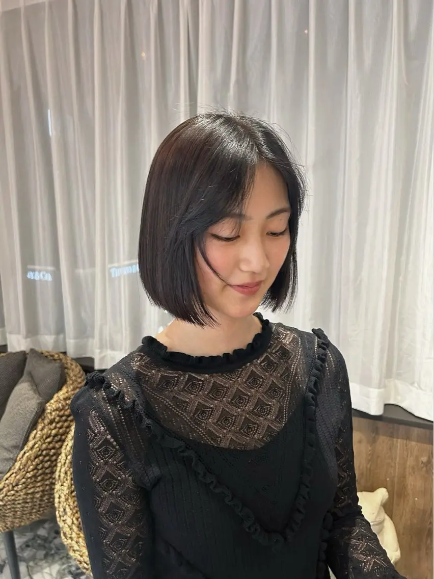 ショート ナチュラルレイヤー |艶髪|AYAKOのヘアスタイル