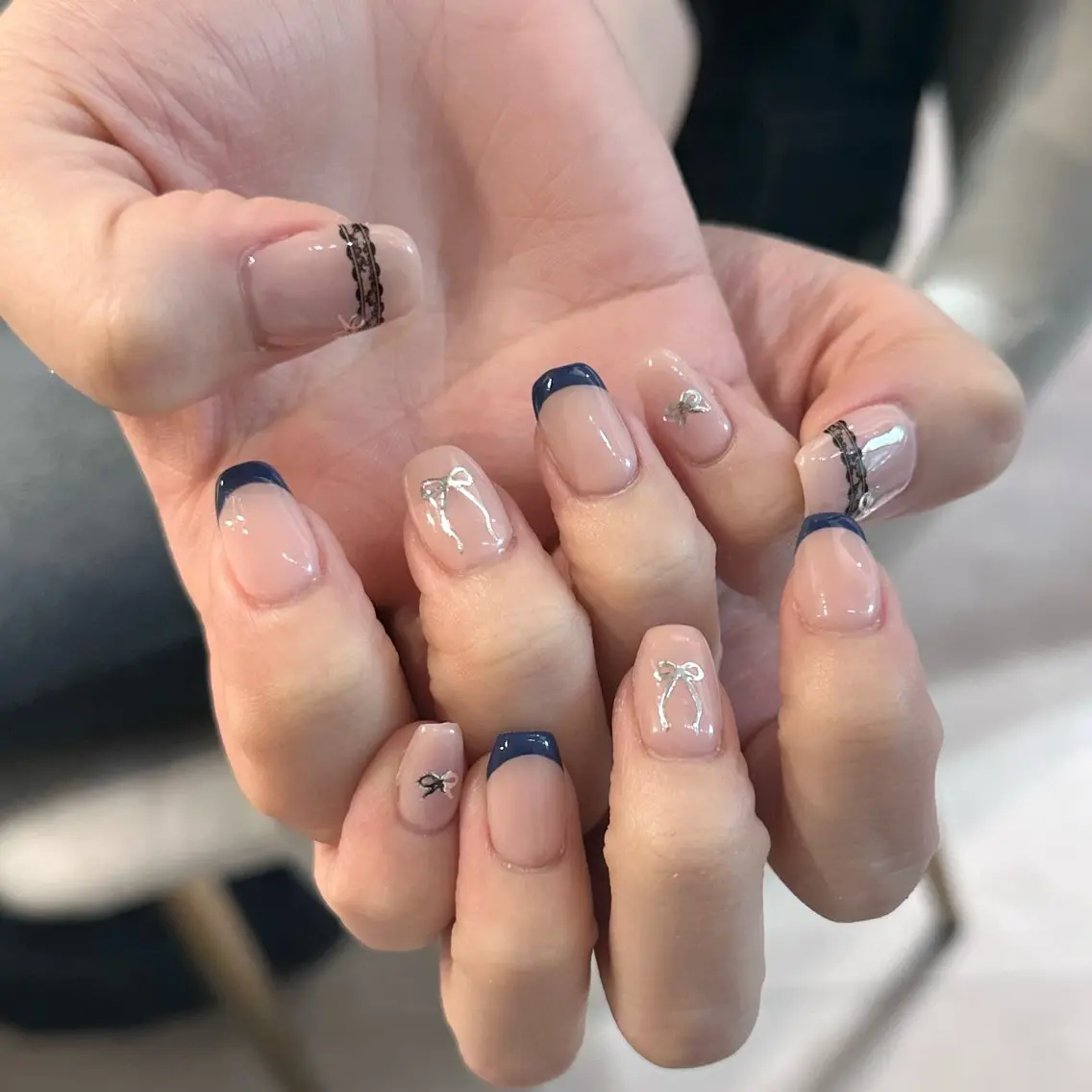 フレンチネイル　¥2200の写真