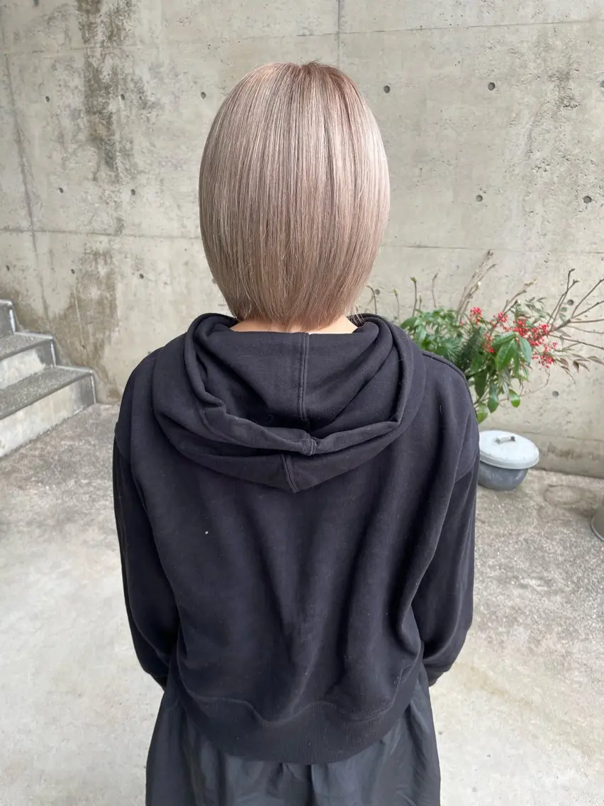 ミディアム カラー ブリーチ 日高 香織のヘアスタイル