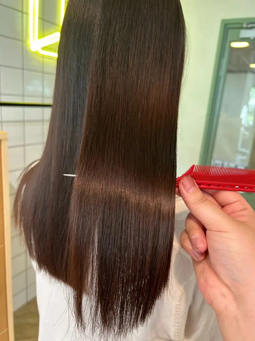ロング カラー ヘアカラー トリートメント ベージュ/ダブルカラ ー/新潟駅/青柳萌果のヘアスタイル