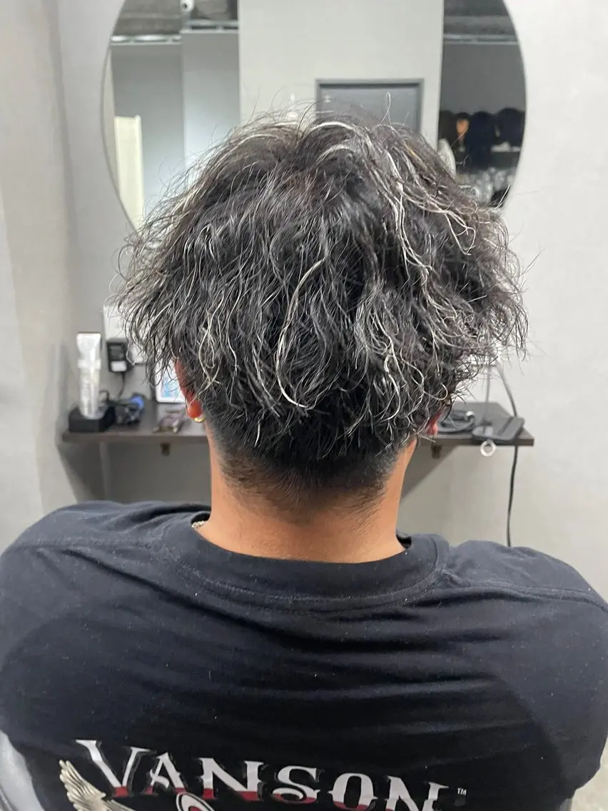 ショート カラー パーマ カット ヘアカラー パーマ ヘアセット 🌻ミラクル美容師 🌻✨クッポ✨のヘアスタイル