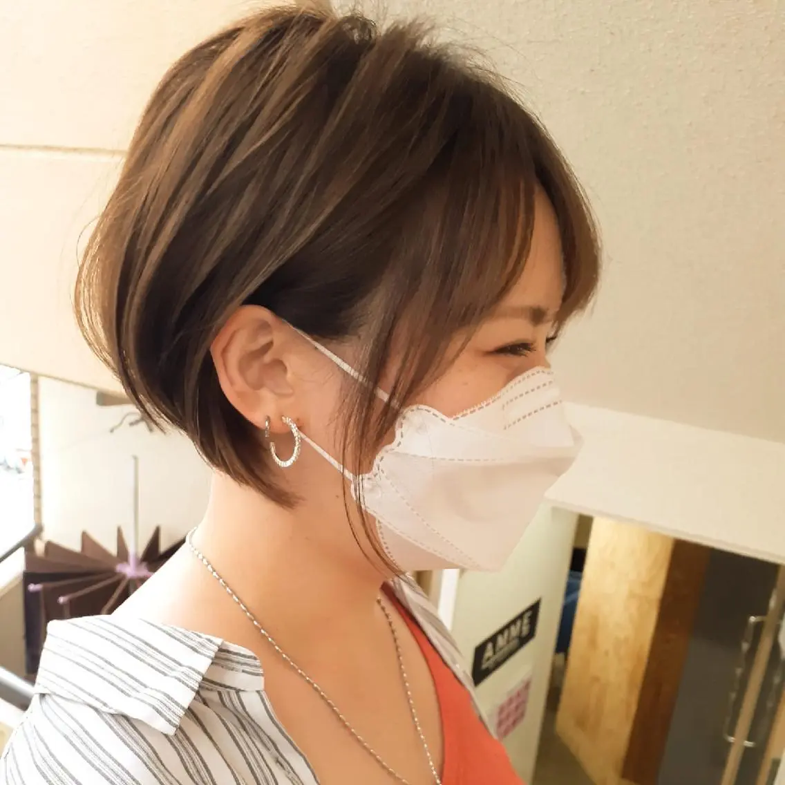 ショート カラー アッシュ ベージュカラー 似合わせカット ショートヘア カット ヘアカラー トリートメント 🔳髪質改善🔳 岡本陽のヘアスタイル